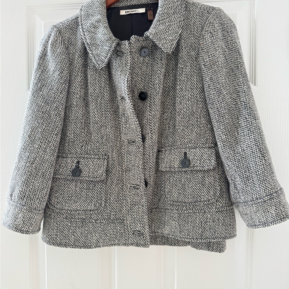 DKNYC White/Gray Tweed Button-Front Jacket and Skirt